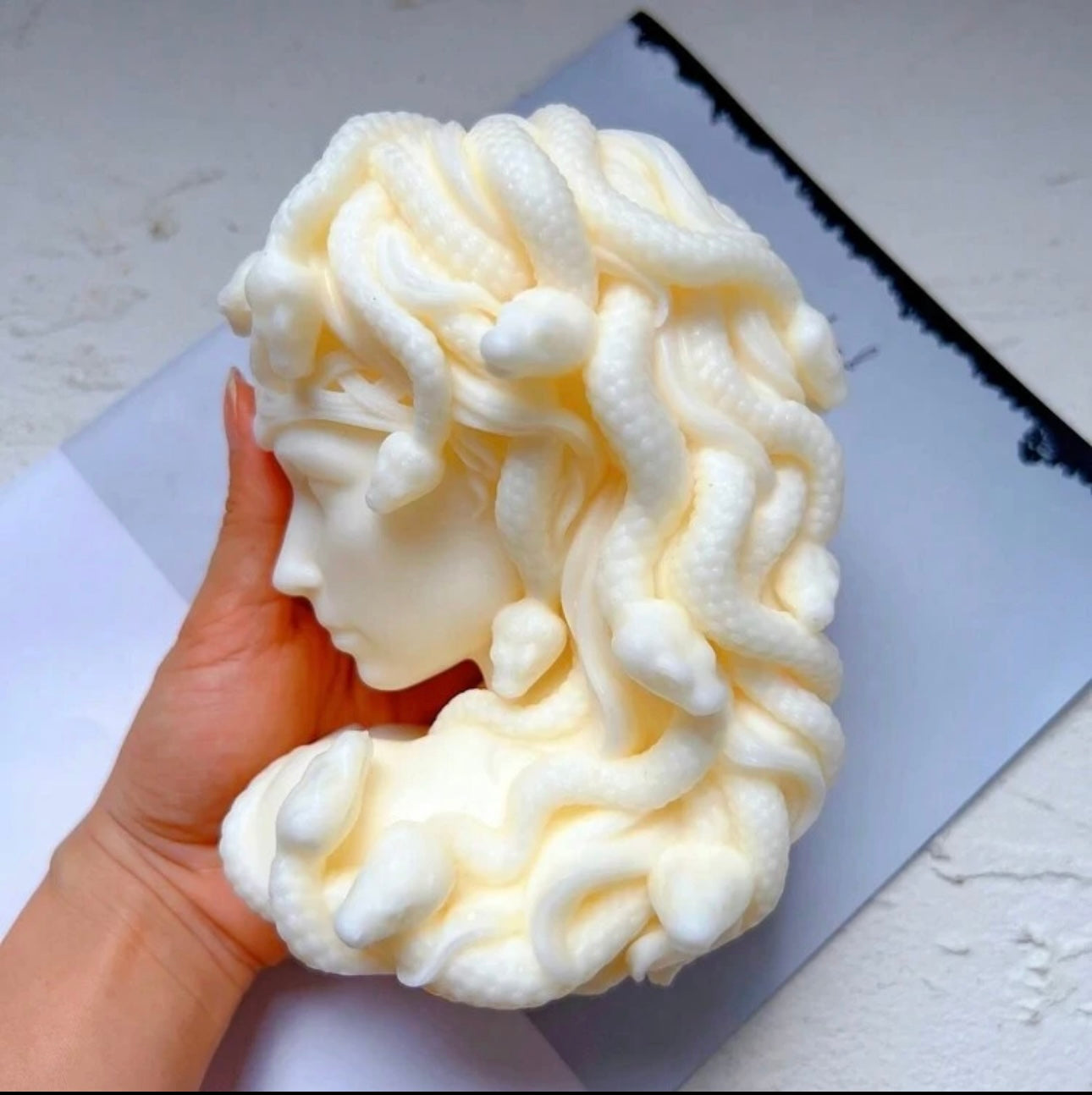 Medusa's Gaze Candle (Large)